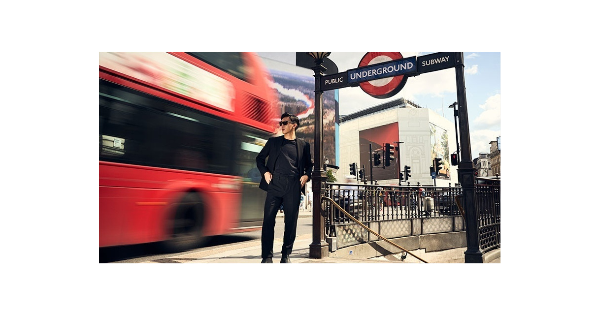 Fashion Photography: learn how to use the slow shutter technique